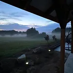 Koniec Swiata Z Basenem 度假居