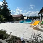 度假居 Koniec Swiata Z Basenem *