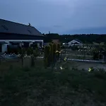 Koniec Swiata Z Basenem Дом отдыха Миколайки