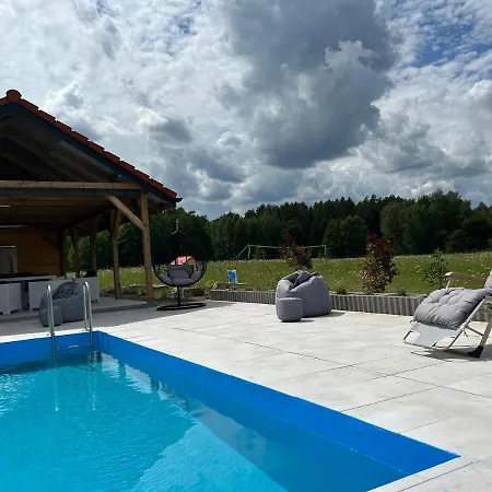 Koniec Swiata Z Basenem *