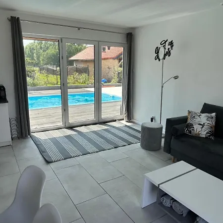 Koniec Swiata Z Basenem Casa de Férias