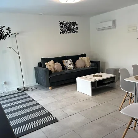 Сasa de vacaciones Koniec Swiata Z Basenem Stare Sady