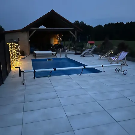 Koniec Swiata Z Basenem * Mikołajki