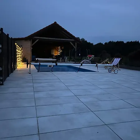 Сasa de vacaciones Koniec Swiata Z Basenem Stare Sady