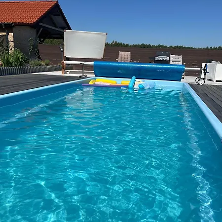 Feriehus Koniec Swiata Z Basenem Mikołajki